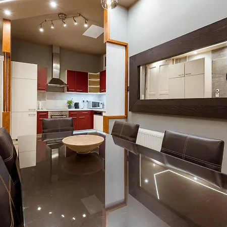 Andrassy Avenue 24 De Lux Budapest