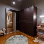 Andrassy Avenue 24 De Lux Apartamento