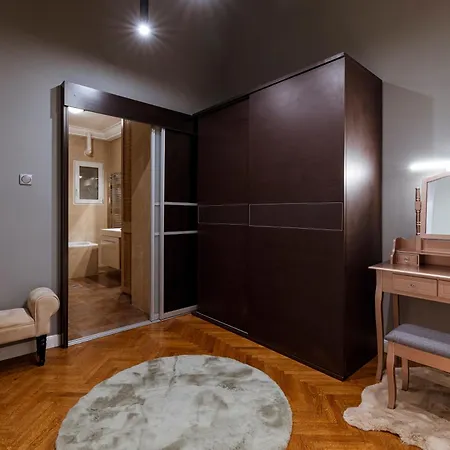 Andrassy Avenue 24 De Lux Apartmán