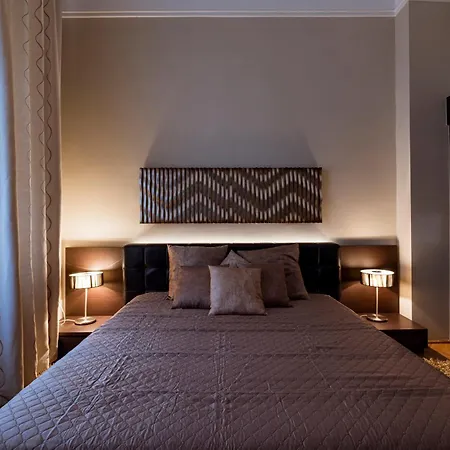 Apartmán Andrassy Avenue 24 De Lux *