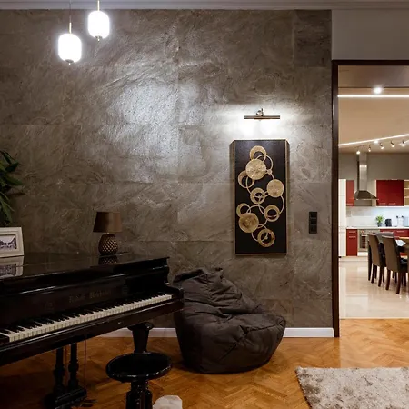Andrassy Avenue 24 De Lux Appartement *