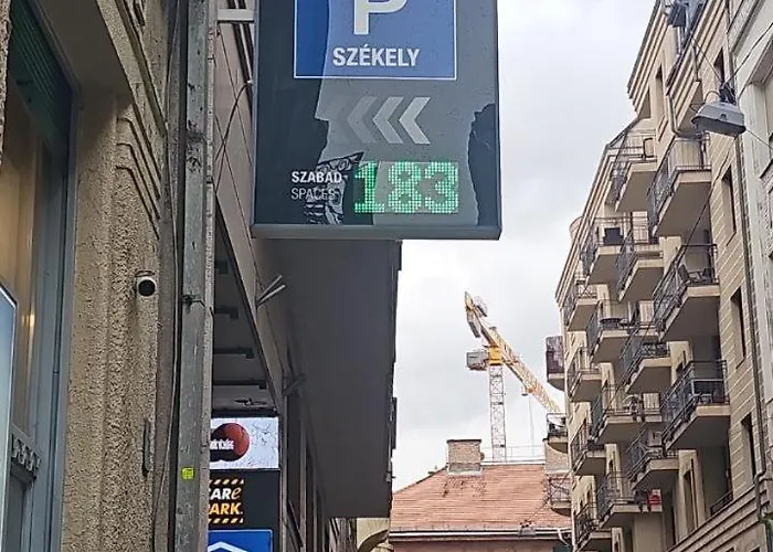 Andrassy Avenue 24 De Lux * Budapest