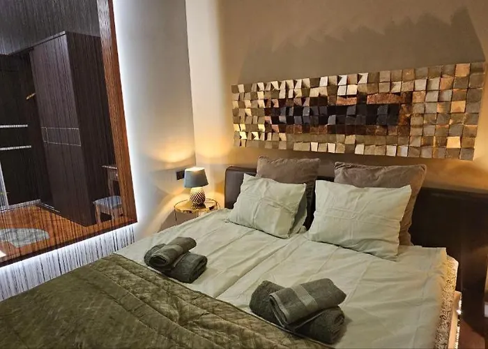 Apartment Andrassy Avenue 24 De Lux *