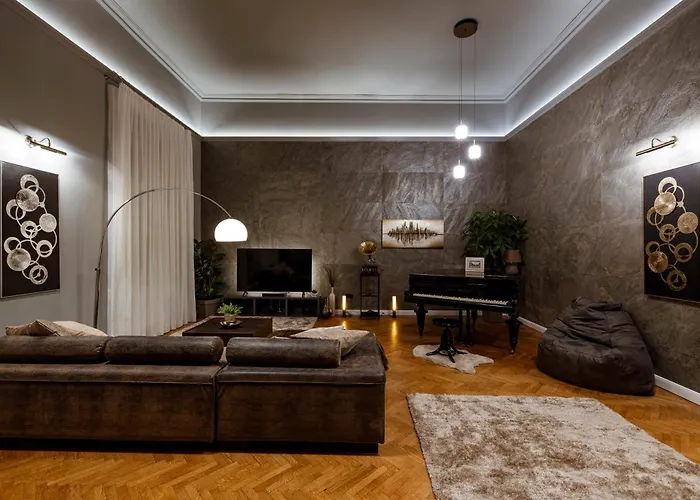 Andrassy Avenue 24 De Lux *